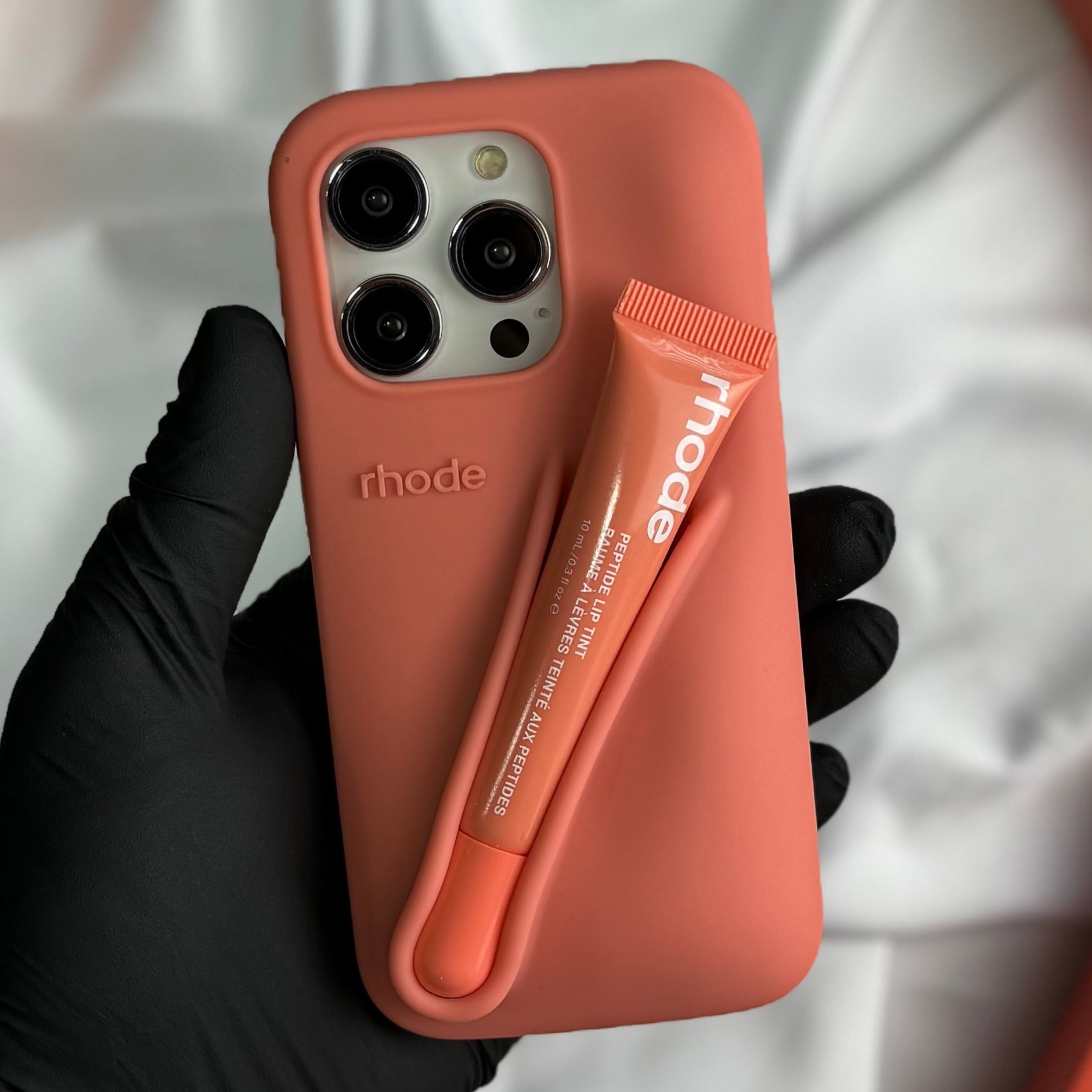 Rhode Силиконов кейс + Гланц за iPhone