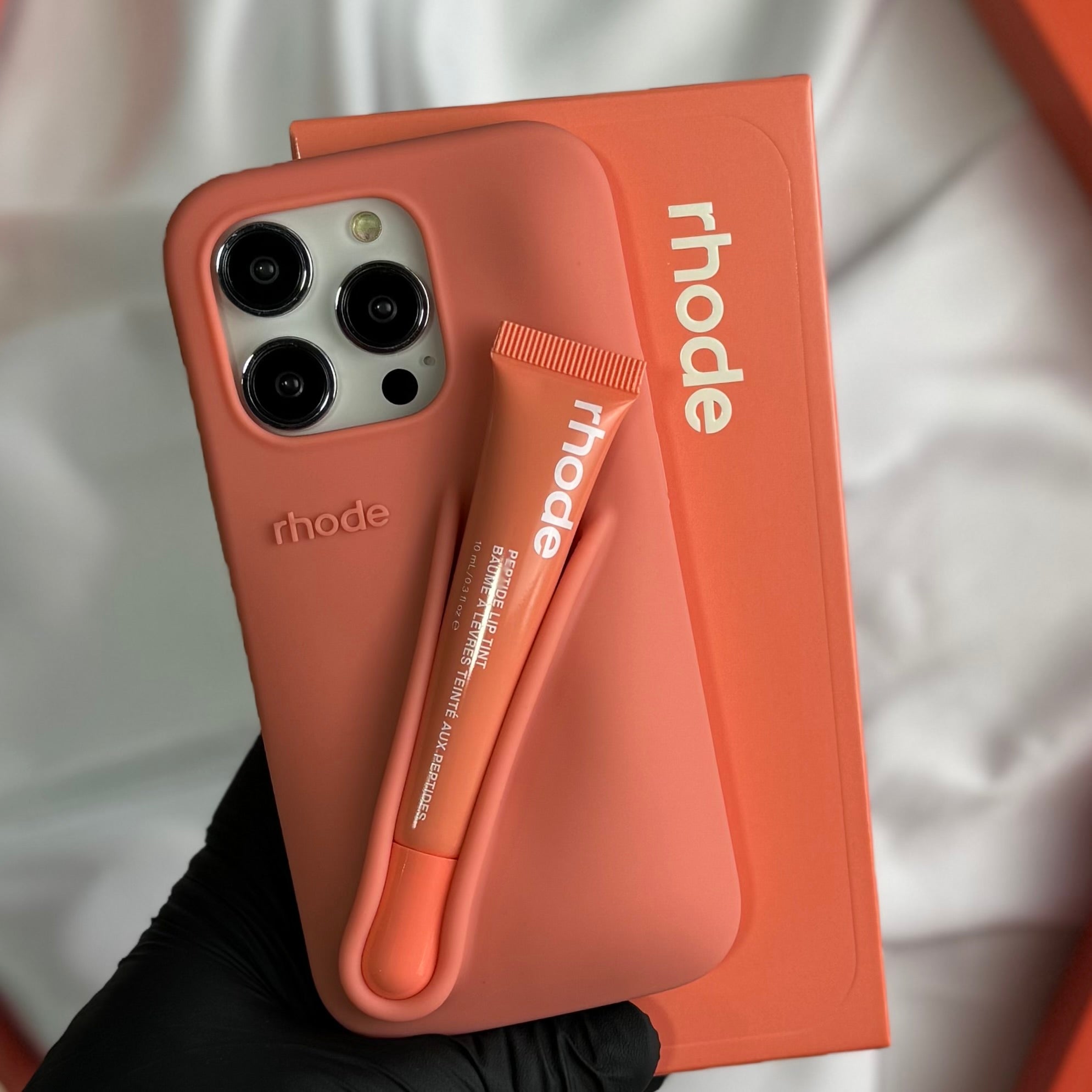 Rhode Силиконов кейс + Гланц за iPhone