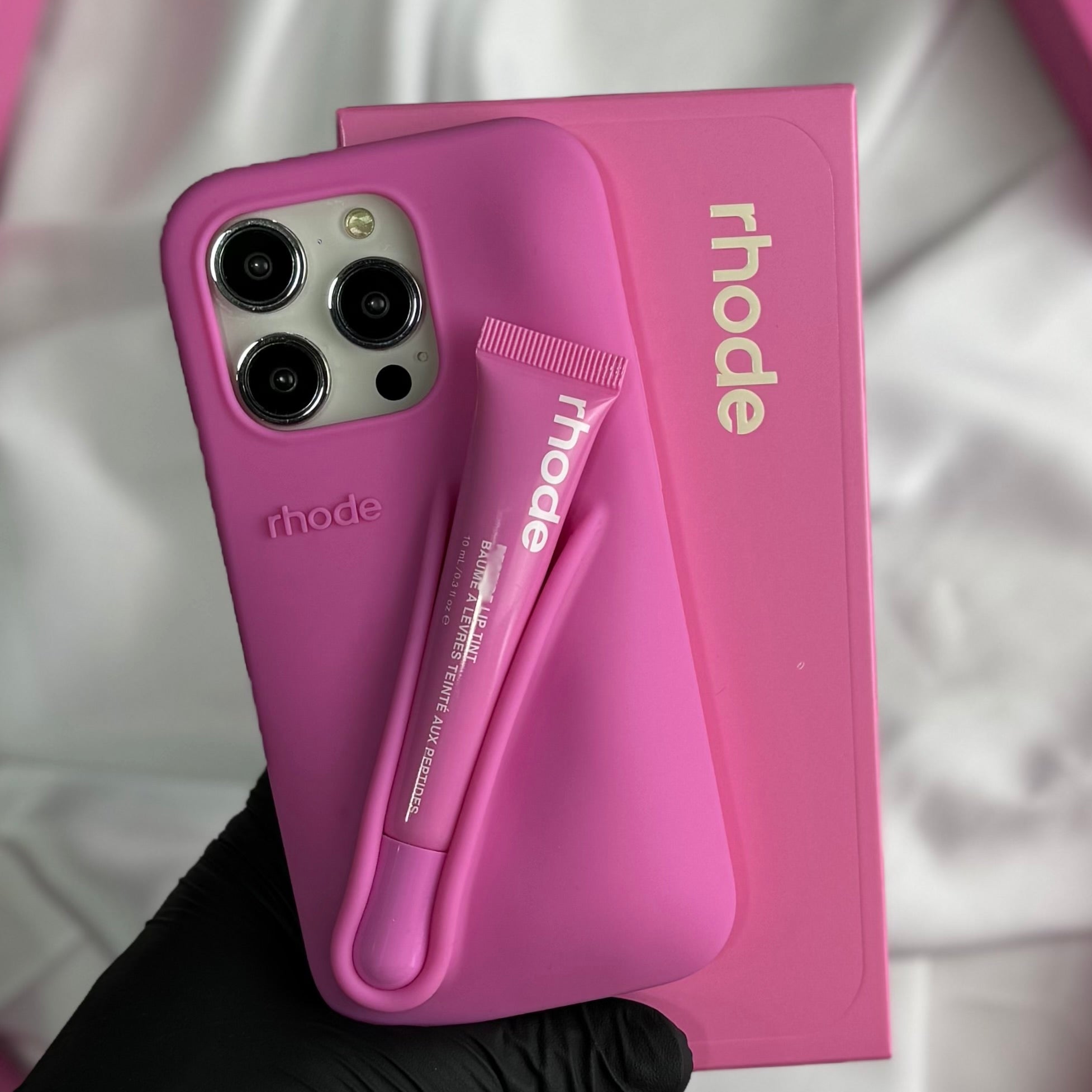 Rhode Силиконов кейс + Гланц за iPhone