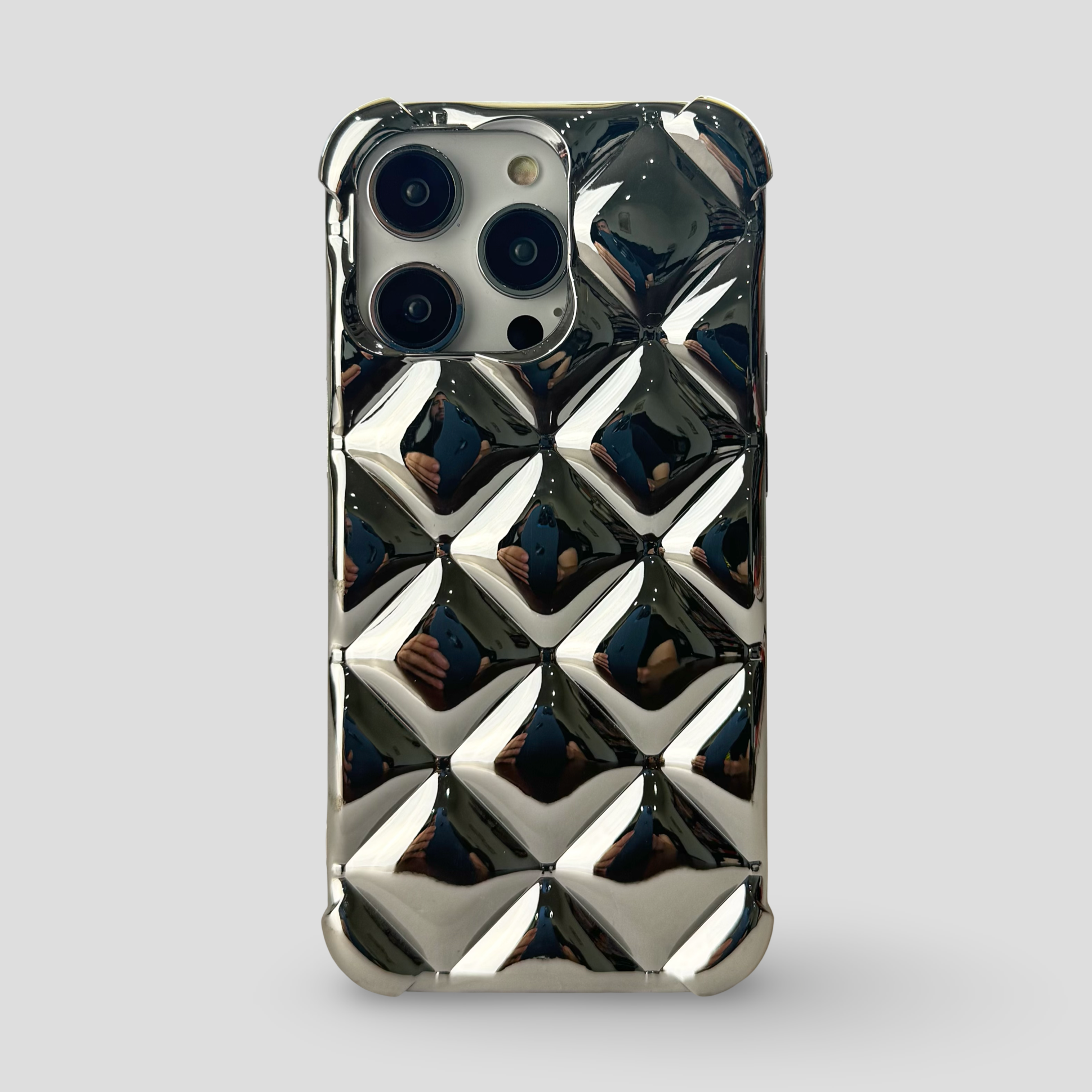 Релефен силиконов кейс за iPhone