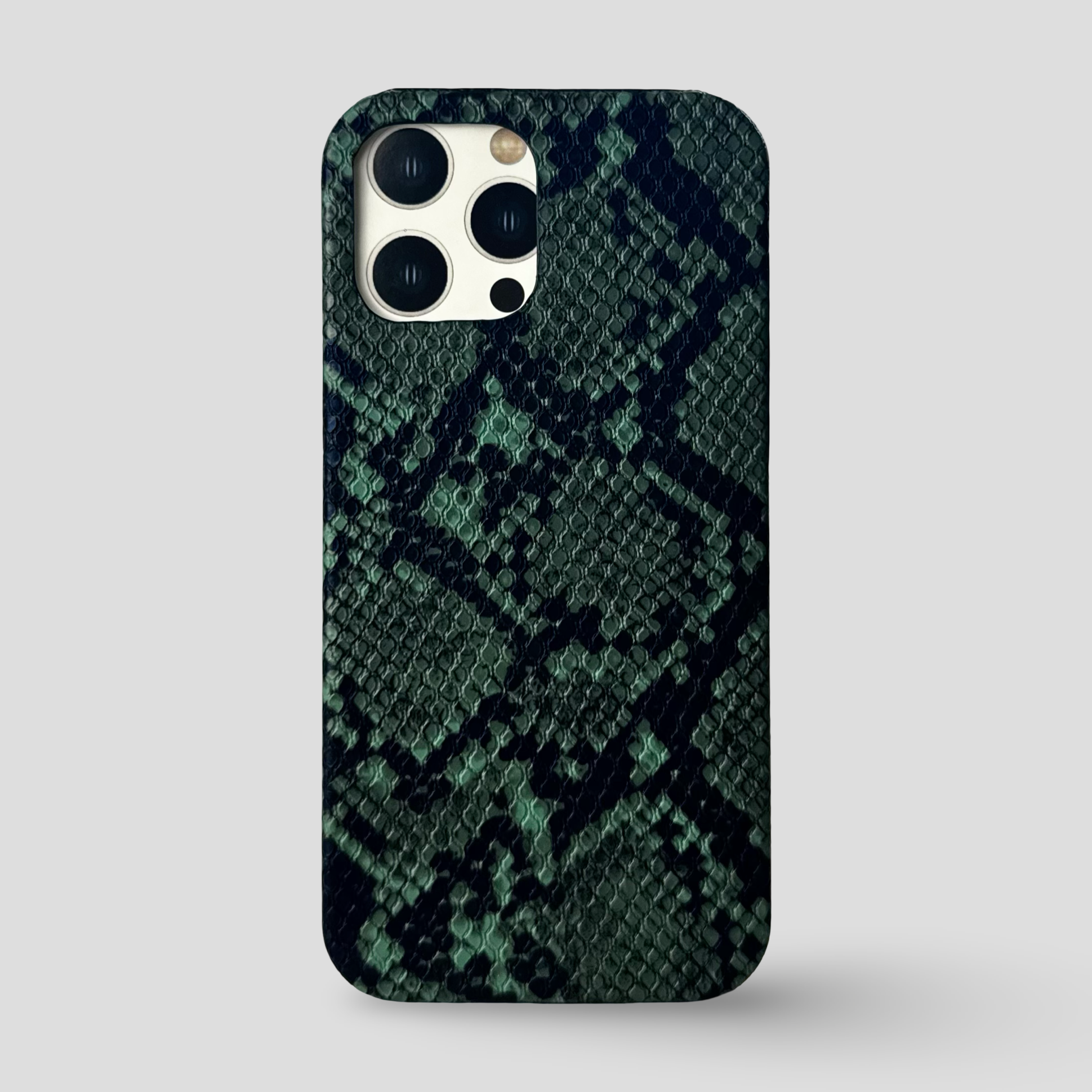 Релефен кожен кейс за iPhone