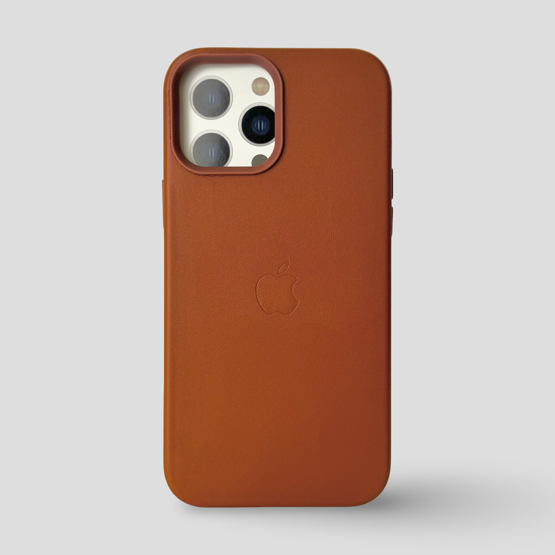 Кожен кейс с лого за iPhone