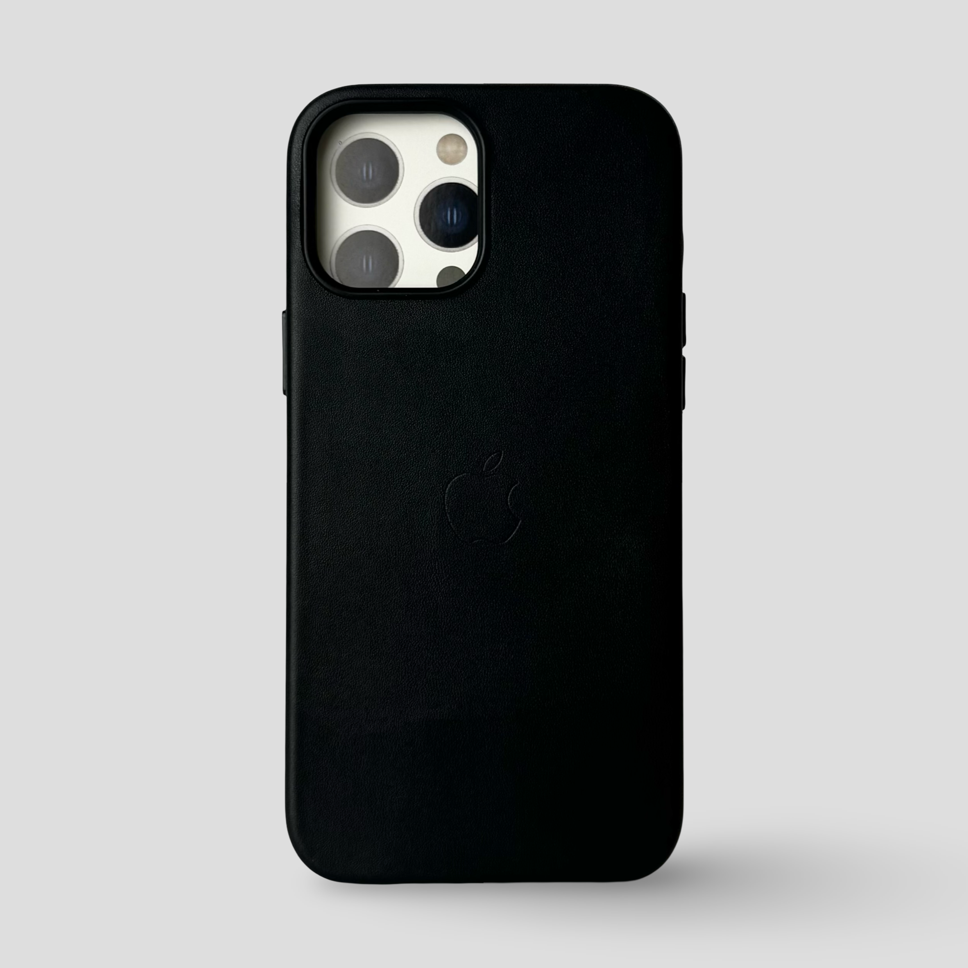 Кожен кейс с лого за iPhone