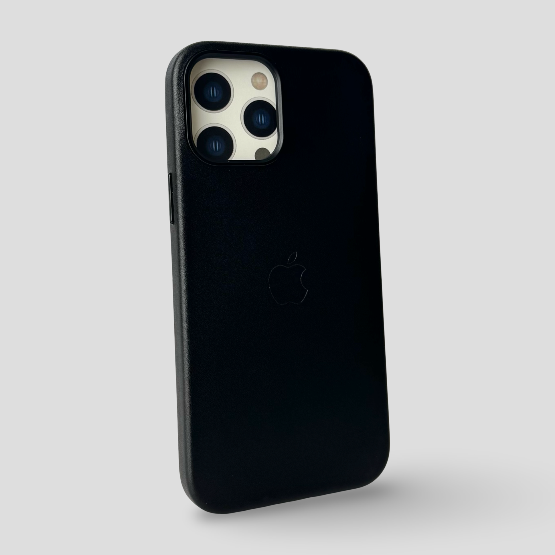 Кожен кейс с лого за iPhone