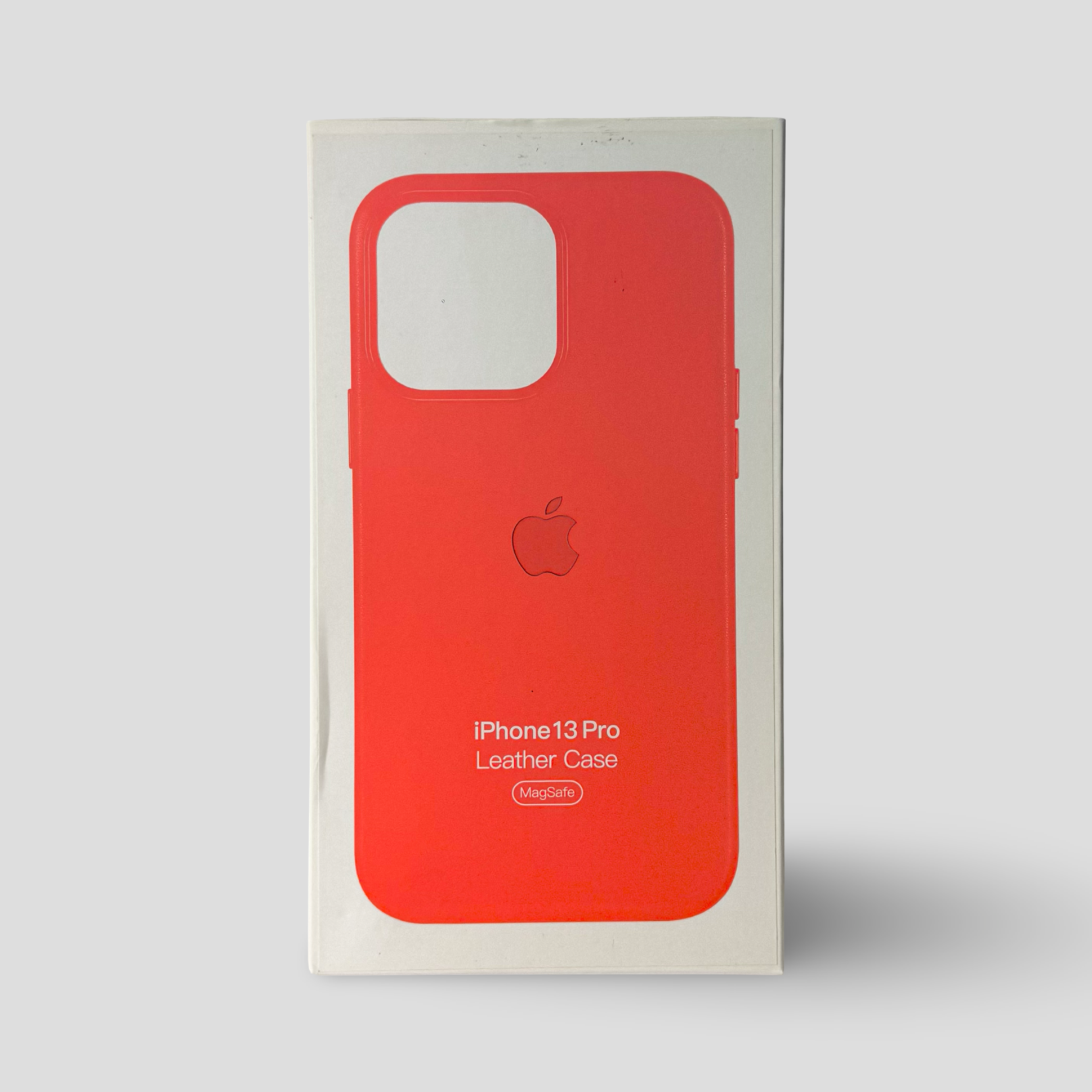 Кожен кейс с лого за iPhone