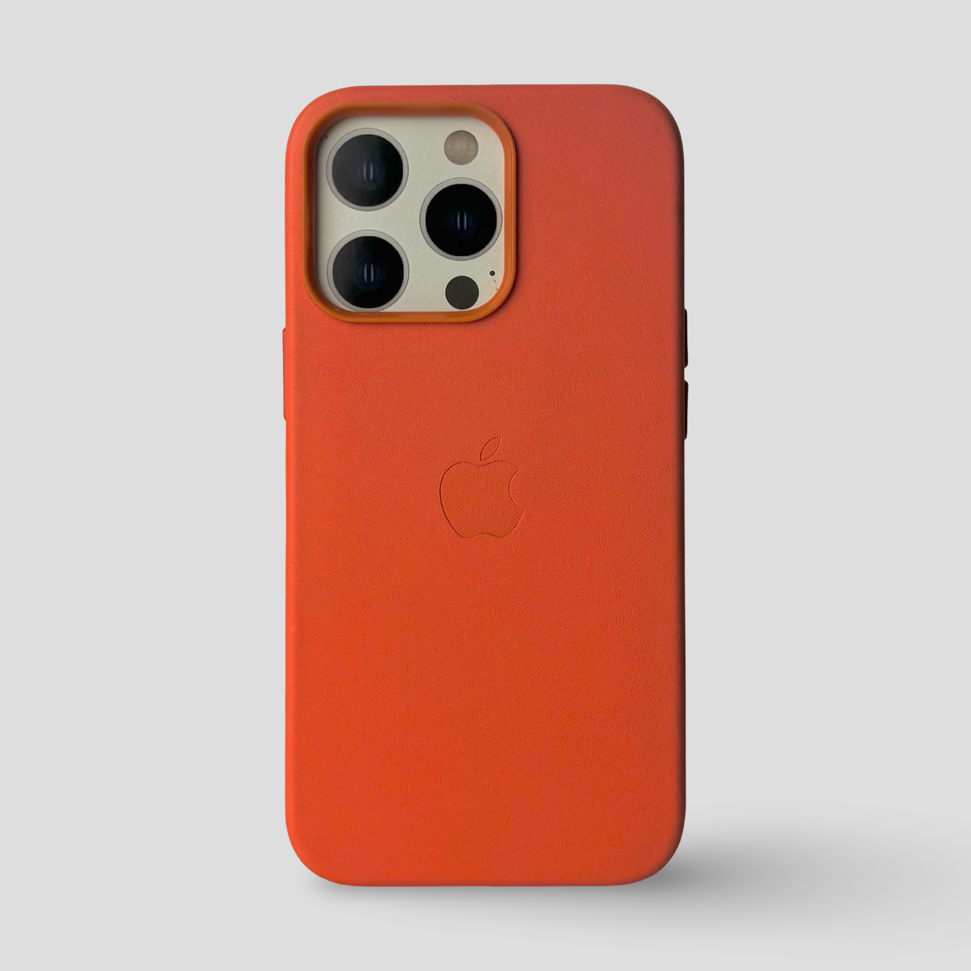 Кожен кейс с лого за iPhone