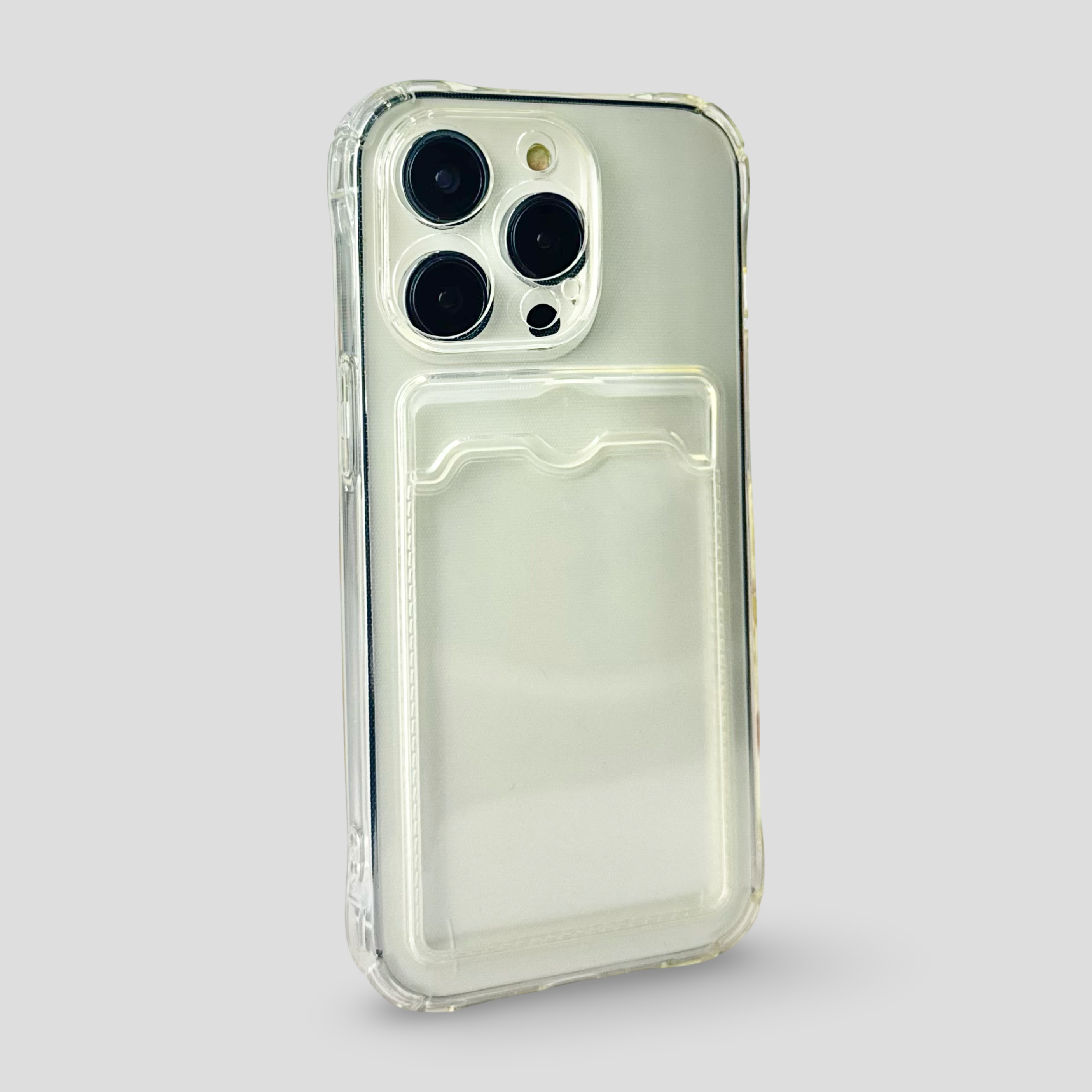 Прозрачен силиконов кейс с отделения за iPhone