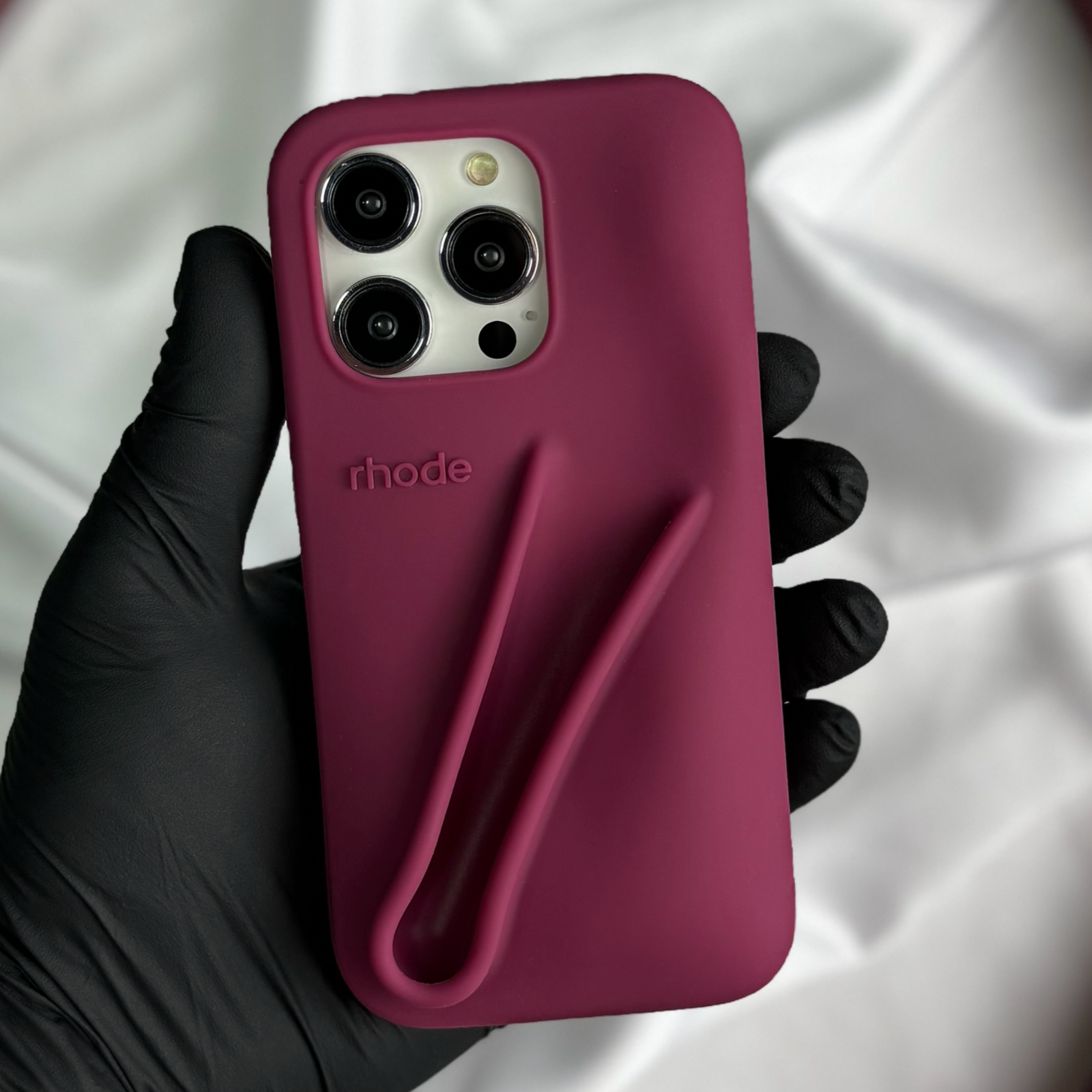 Rhode Силиконов кейс + Гланц за iPhone